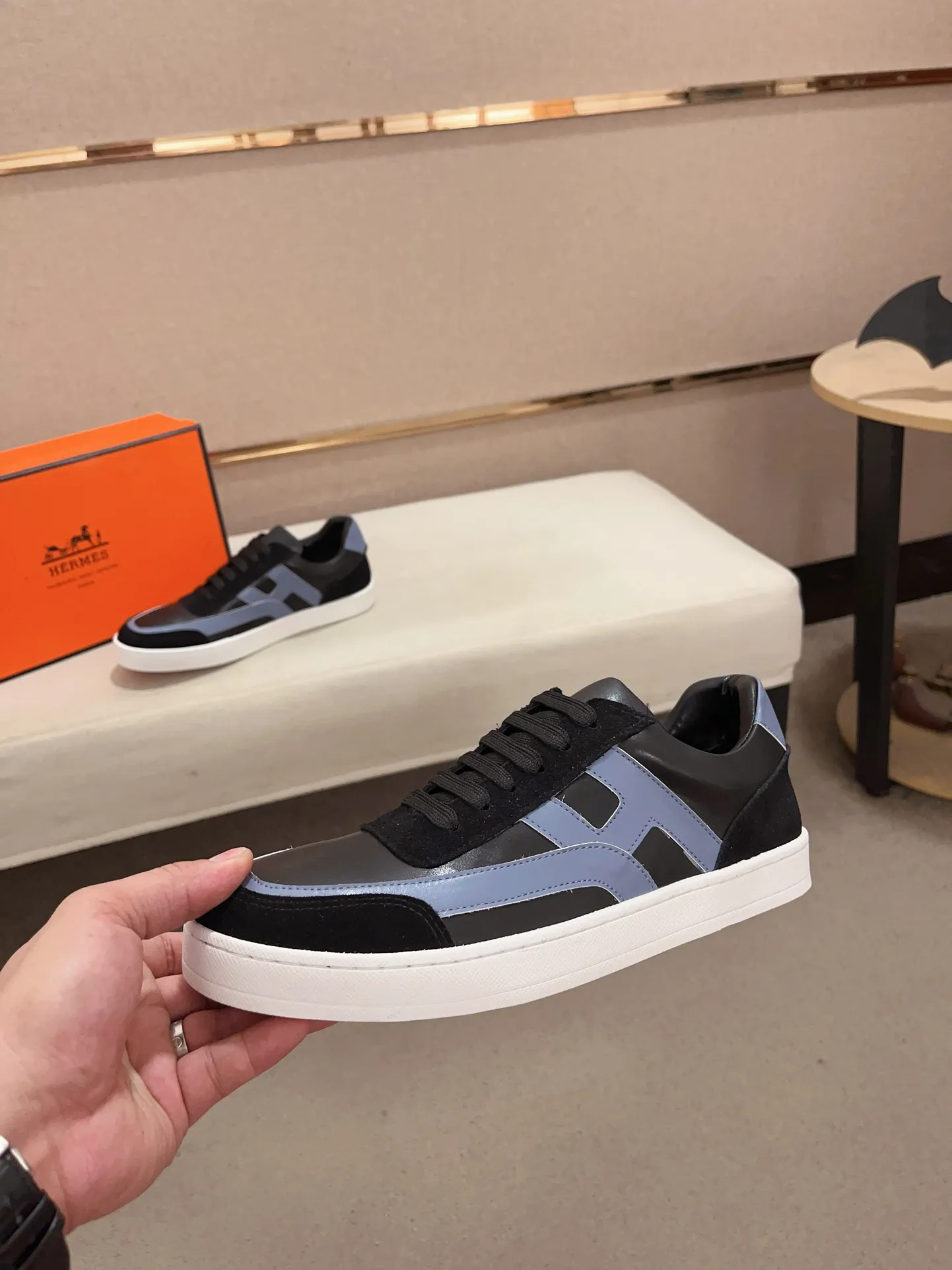 Men's clothing and shoes💰: 420💰《HERMES》【Classic Original Version】Hermès; Top 🔝 Purchasing Agency 🔍🔍Men's latest 🇺🇸 counter sales simultaneously, original ▲▲cowhide imported from Italy ▲▲Exquisite workmanship (Italian 🇮🇹Imported water-dyed 🐂cowhide lining) sole: original sole provided by the original factory, ⚠️exclusive double-layer activity·TPR·rubber·combined molded outsole; Code number: 38-44 (45/46 can be customized, non-refundable)